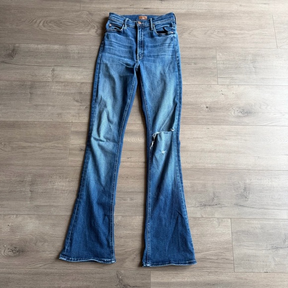 MOTHER Denim - MOTHER High Waisted Runaway flare jeans - size 26 - distressed